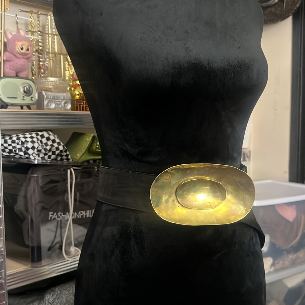 Vintage Belt buckle made of a brass like metal (No stamp) can add your own belt